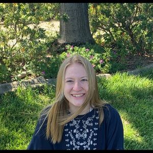 Meet your Posher, Hannah